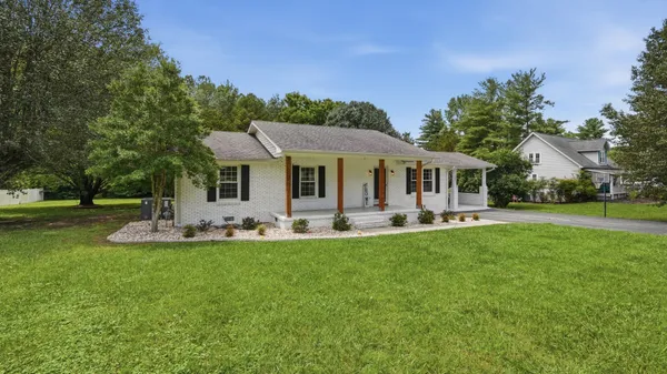 $349,900 | 261 Hillcrest Road, Manchester, TN 37355