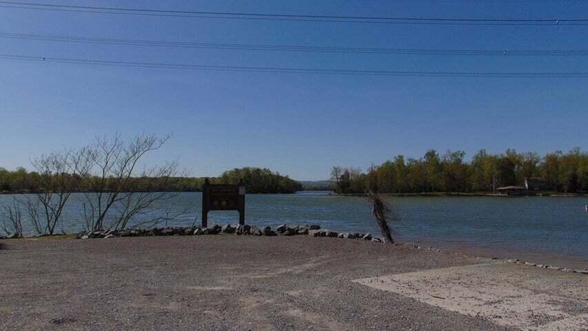 4 Euchee Road, Unit 4 Ten Mile, TN 37880 - Photo 21 of 23 4 5 euchee public access