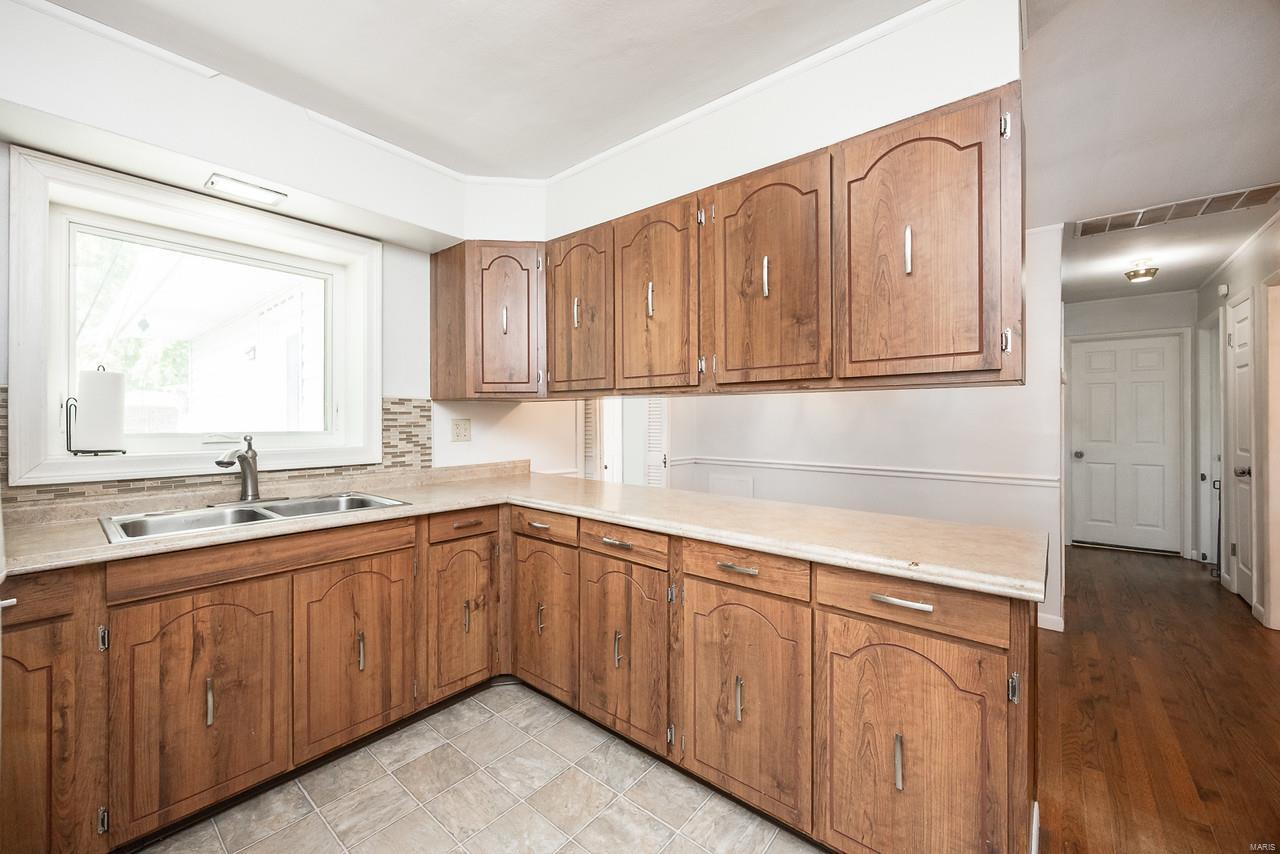 116 Union Hill Road Fairview Heights, IL 62208 - Photo 9 of 25 Gallery Image 9