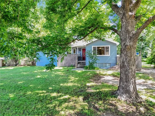 $349,000 | 16128 Midland Drive, Shawnee, KS 66217