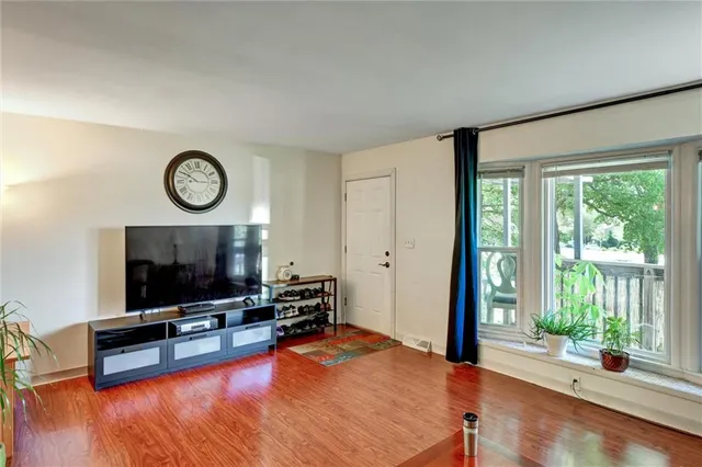 $349,000 | 16128 Midland Drive, Shawnee, KS 66217