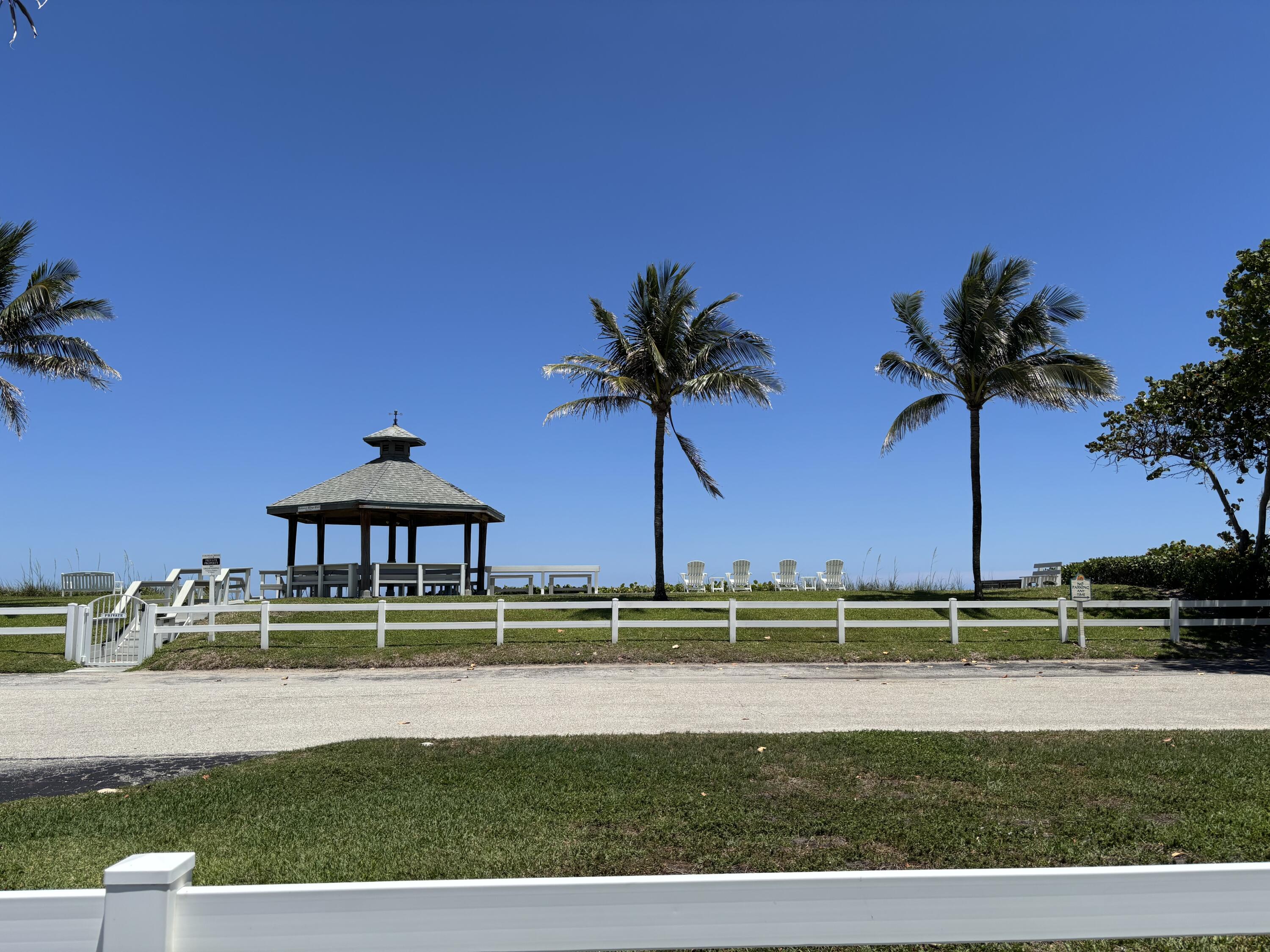 5505 North Ocean Boulevard, Unit 3204 Ocean Ridge, FL 33435 - Photo 20 of 33 a house view with a garden space