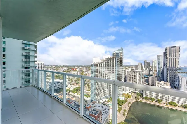 $5,700 | 1900 North Bayshore Drive, Unit 3702, Miami, FL 33132