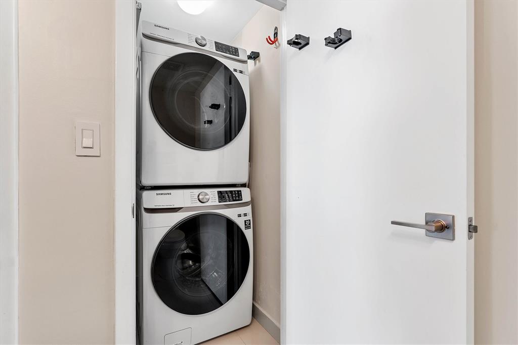 1900 North Bayshore Drive, Unit 3702 Miami, FL 33132 - Photo 20 of 22