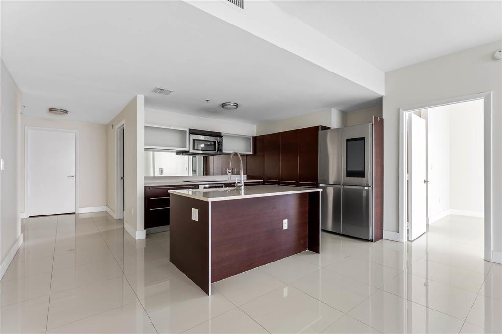 1900 North Bayshore Drive, Unit 3702 Miami, FL 33132 - Photo 4 of 22