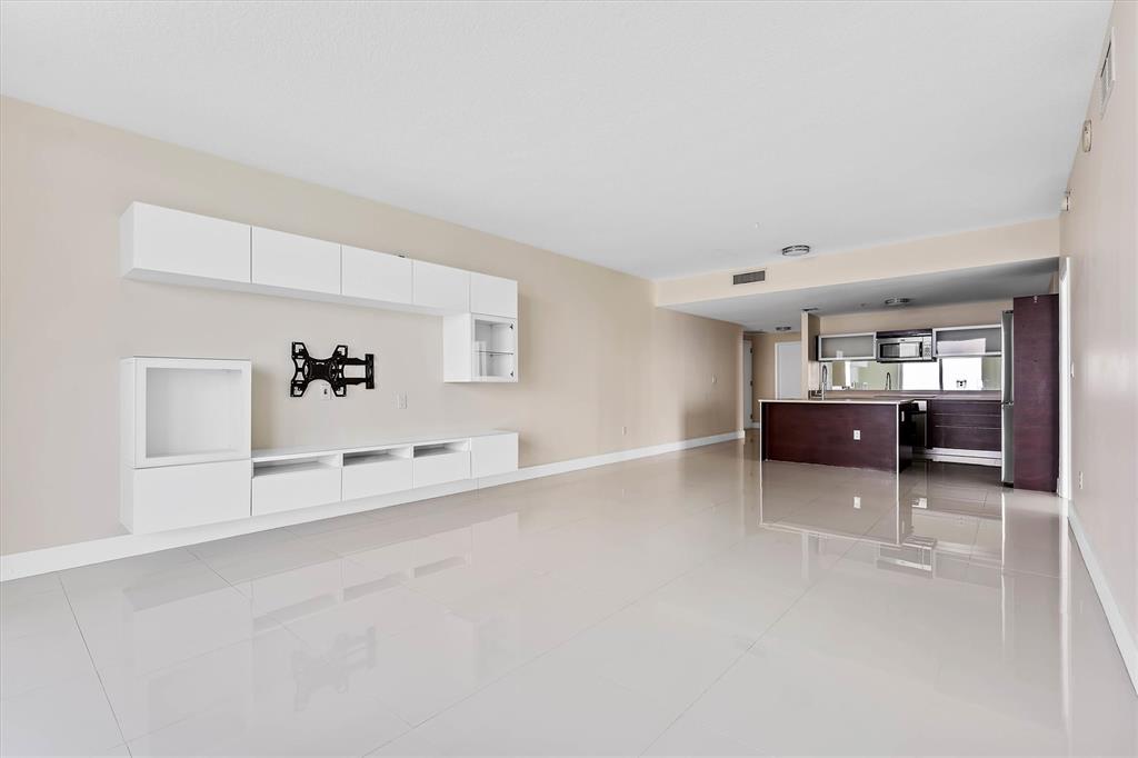 1900 North Bayshore Drive, Unit 3702 Miami, FL 33132 - Photo 6 of 22