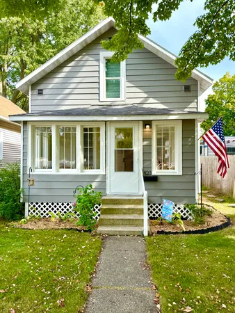 $257,000 | 420 North Robert Street, Ludington, MI 49431