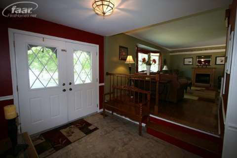 727 Huntington Road Grand Blanc, MI 48439 - Photo 4 of 40 20369436-3.JPG