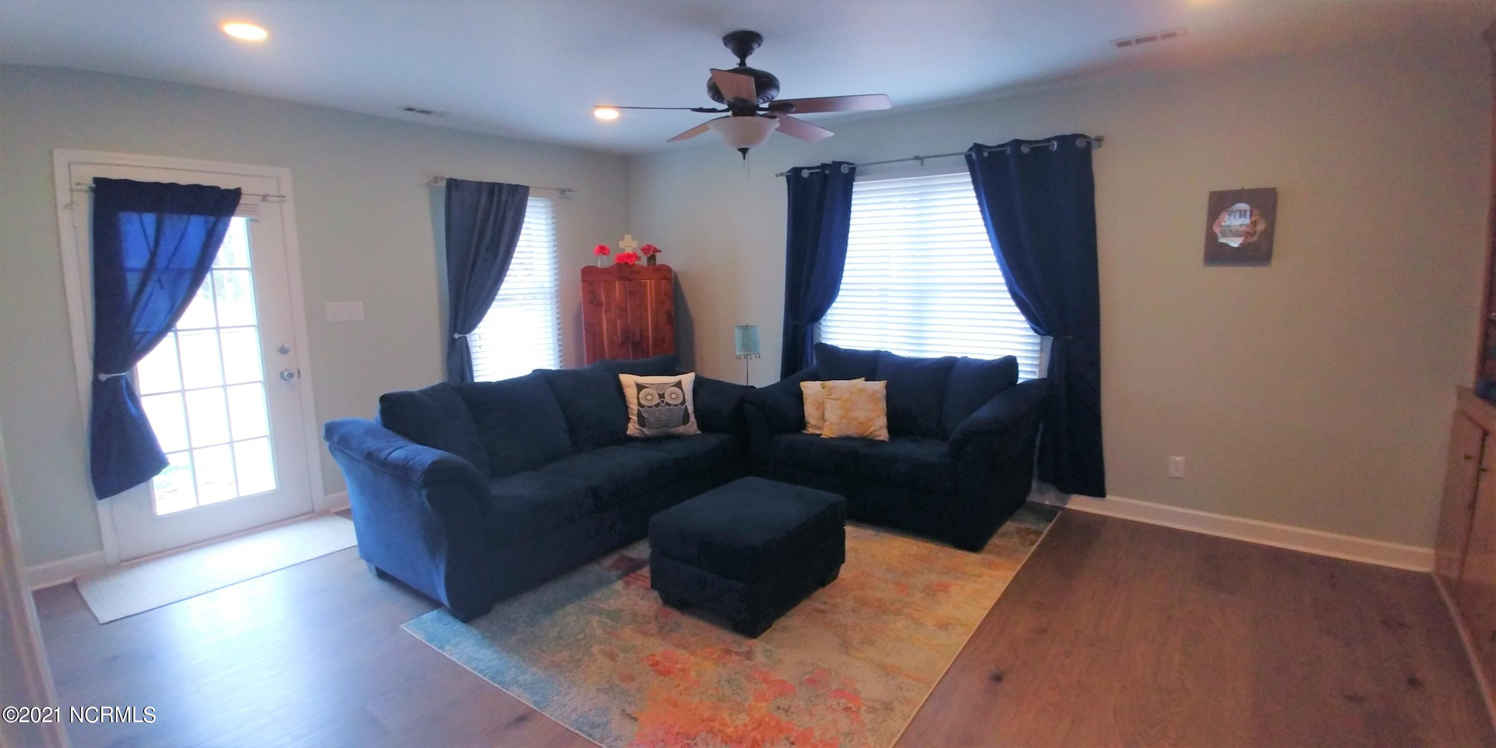 122 Pirates Road New Bern, NC 28562 - Photo 10 of 27 0218210900