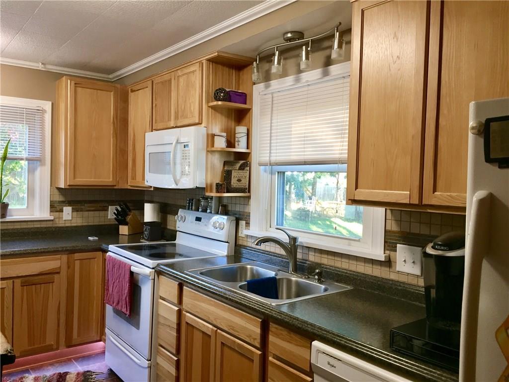 1514 Old Butler Road New Castle, PA 16101 - Photo 2 of 18