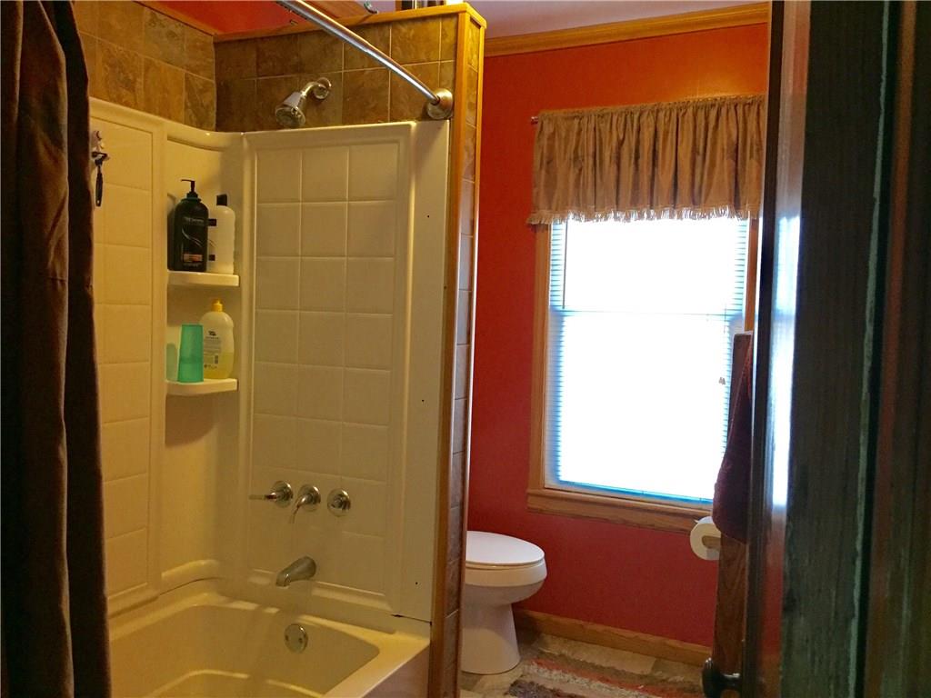 1514 Old Butler Road New Castle, PA 16101 - Photo 11 of 18