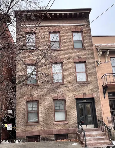 $675,000 | Undisclosed Address, Albany, NY 12210