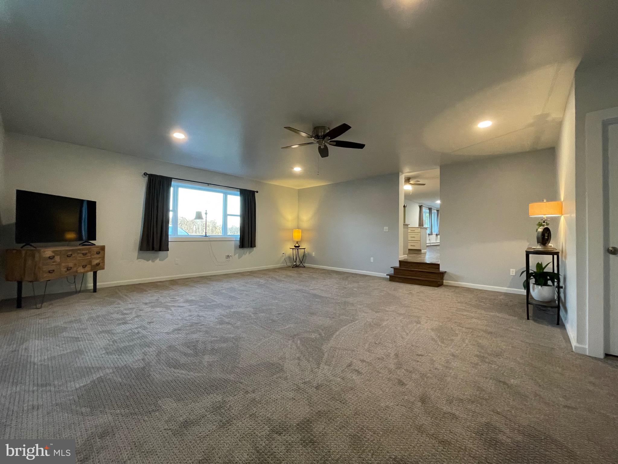 224 County Line Road Telford, PA 18969 - Photo 18 of 39 Great Room