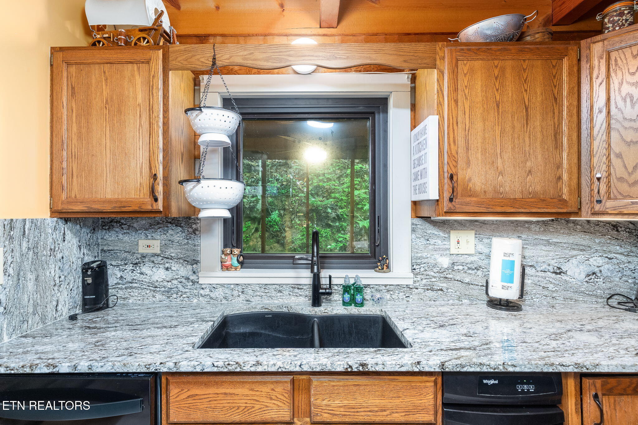 2653 Black Walnut Flats Road Sevierville, TN 37862 - Photo 10 of 43 15-web-or-mls-2653-black-walnut-flats-rd