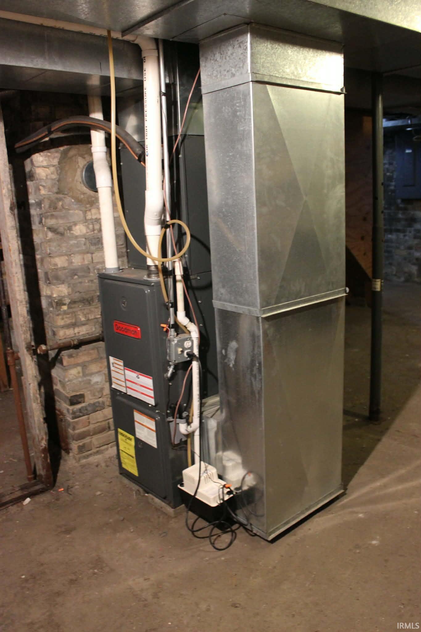 806 South 23rd Street South Bend, IN 46615 - Photo 17 of 18