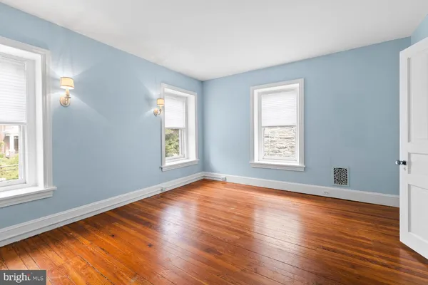 $3,600 | 128 West Mt Pleasant Avenue, Philadelphia, PA 19119
