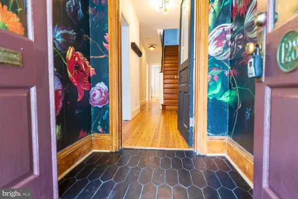 $3,600 | 128 West Mt Pleasant Avenue, Philadelphia, PA 19119