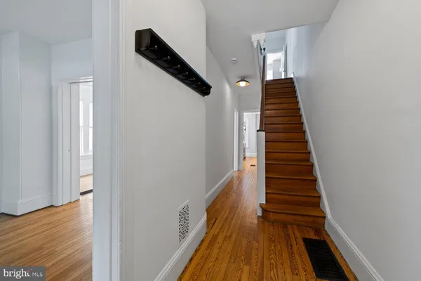 $3,600 | 128 West Mt Pleasant Avenue, Philadelphia, PA 19119