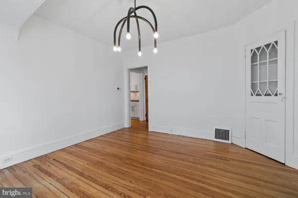 $3,600 | 128 West Mt Pleasant Avenue, Philadelphia, PA 19119