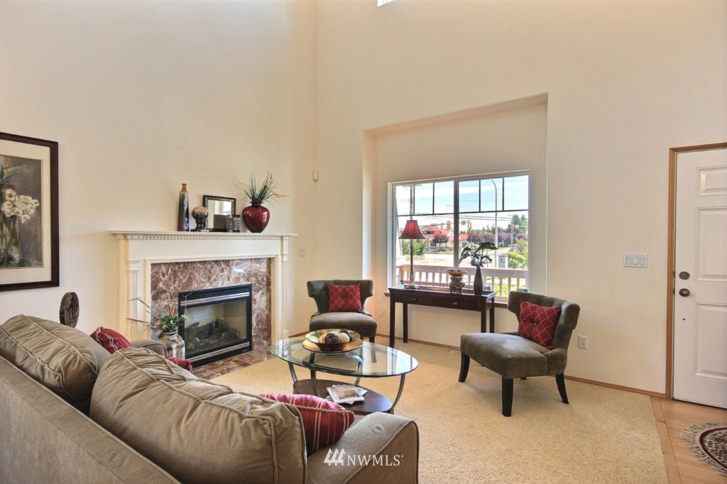 5224 Northeast 4th Place Renton, WA 98059 - Photo 3 of 25