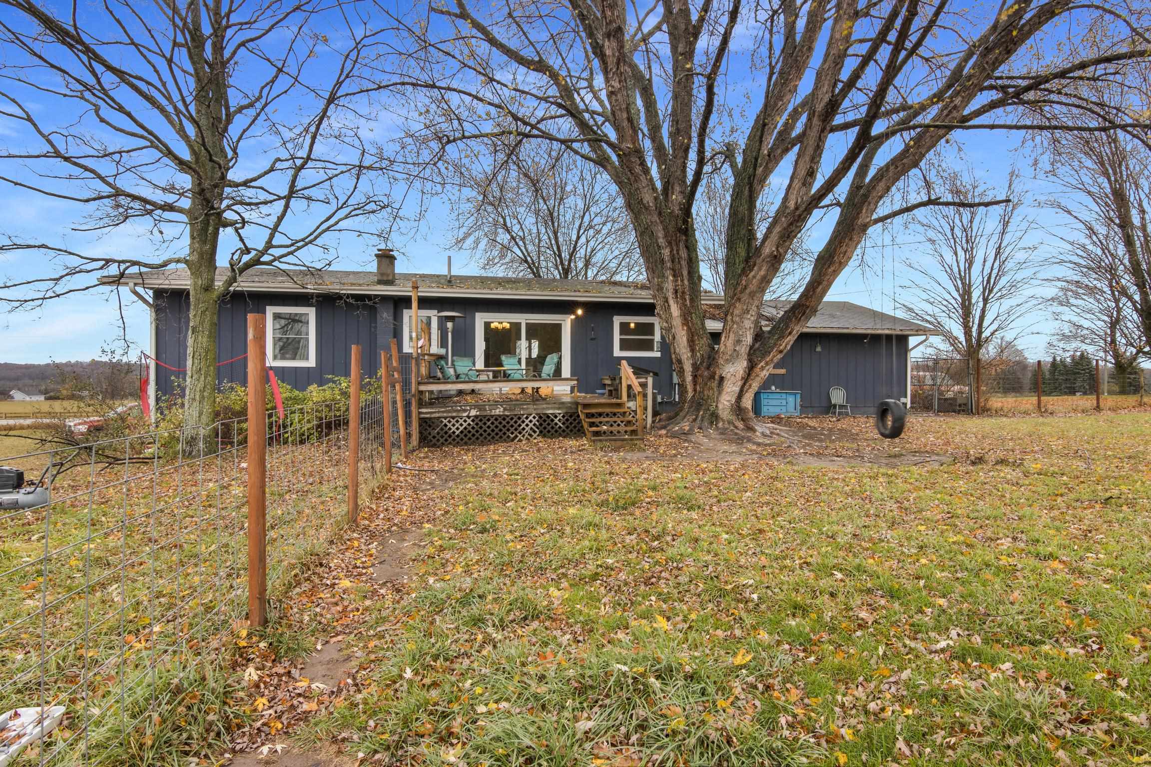 6939 Lautner Road Williamsburg, MI 49690 - Photo 4 of 35 1930026-01deeacd-bfaf-4f88-8864-2bc7903a8224.JPG