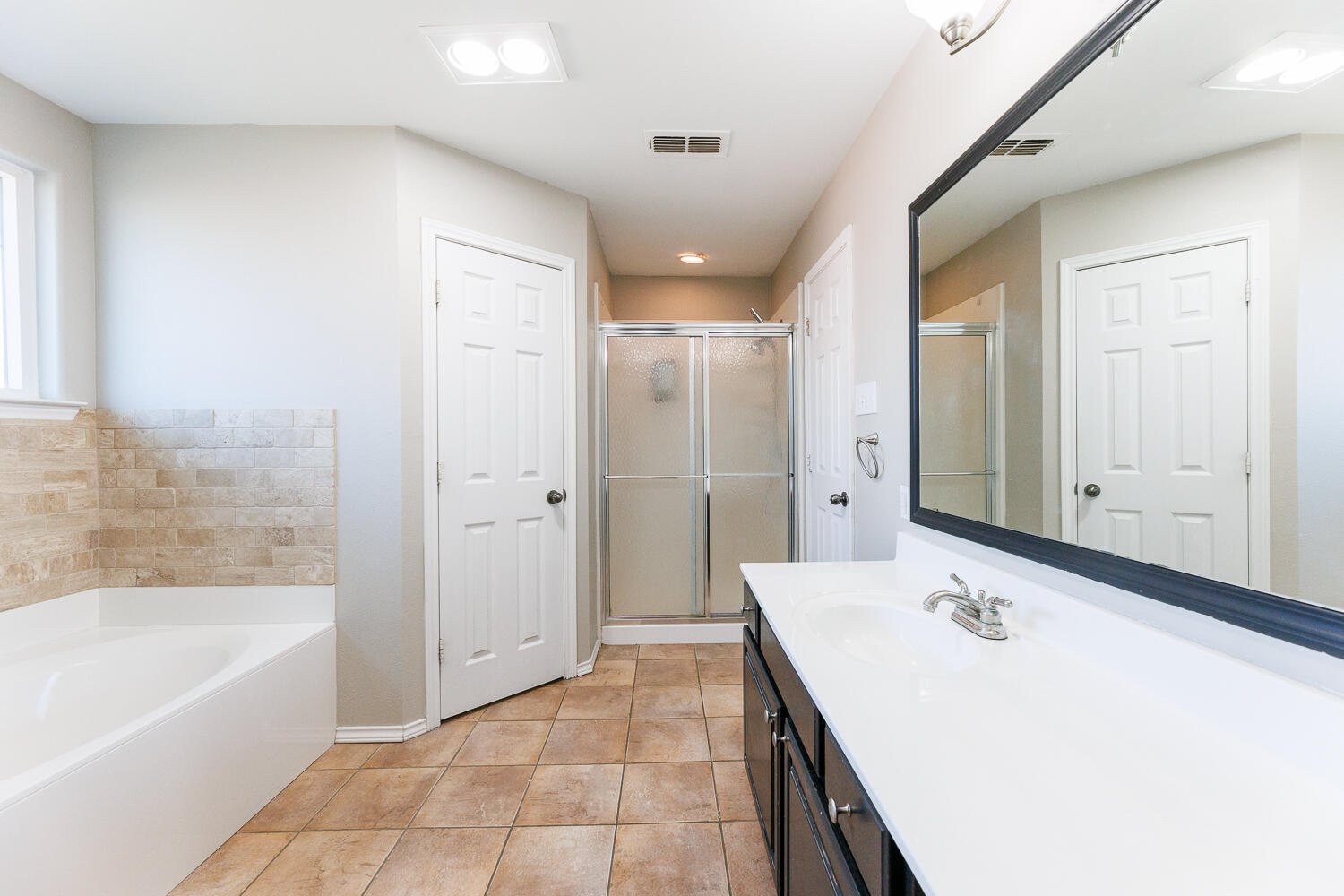 10602 Clinton Avenue Lubbock, TX 79424 - Photo 28 of 45 -