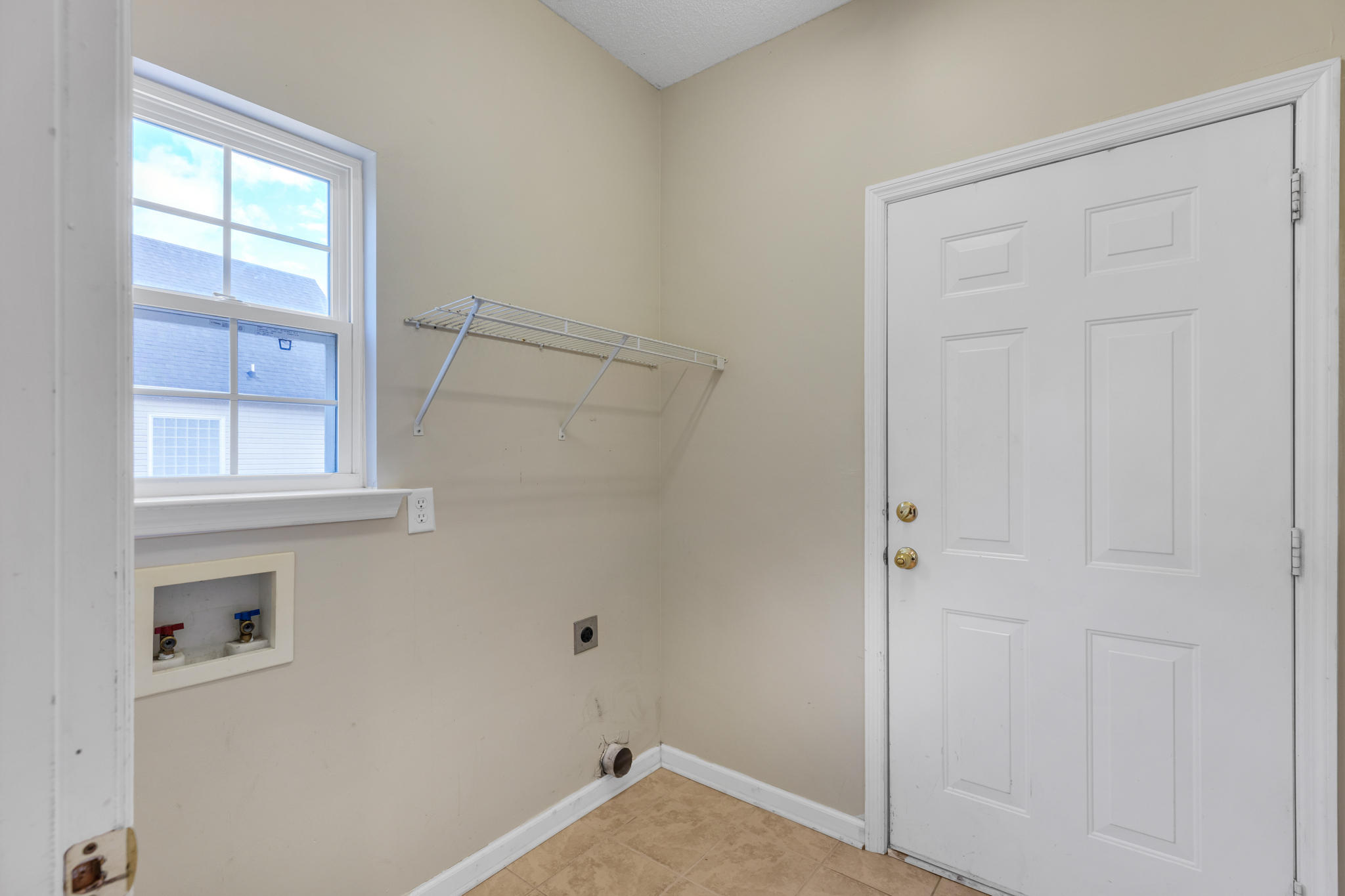 8541 Pershing Road Chattanooga, TN 37421 - Photo 11 of 26 4A8A8631