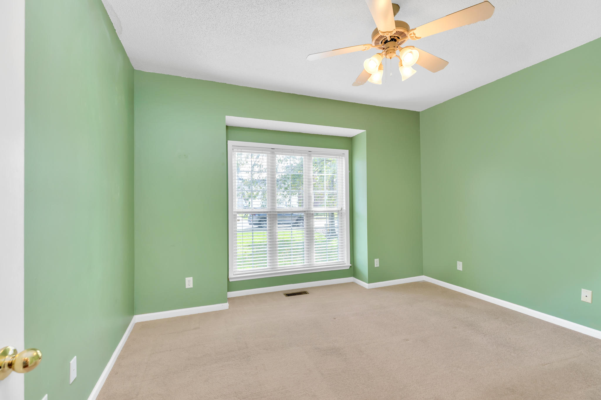 8541 Pershing Road Chattanooga, TN 37421 - Photo 17 of 26 4A8A8641
