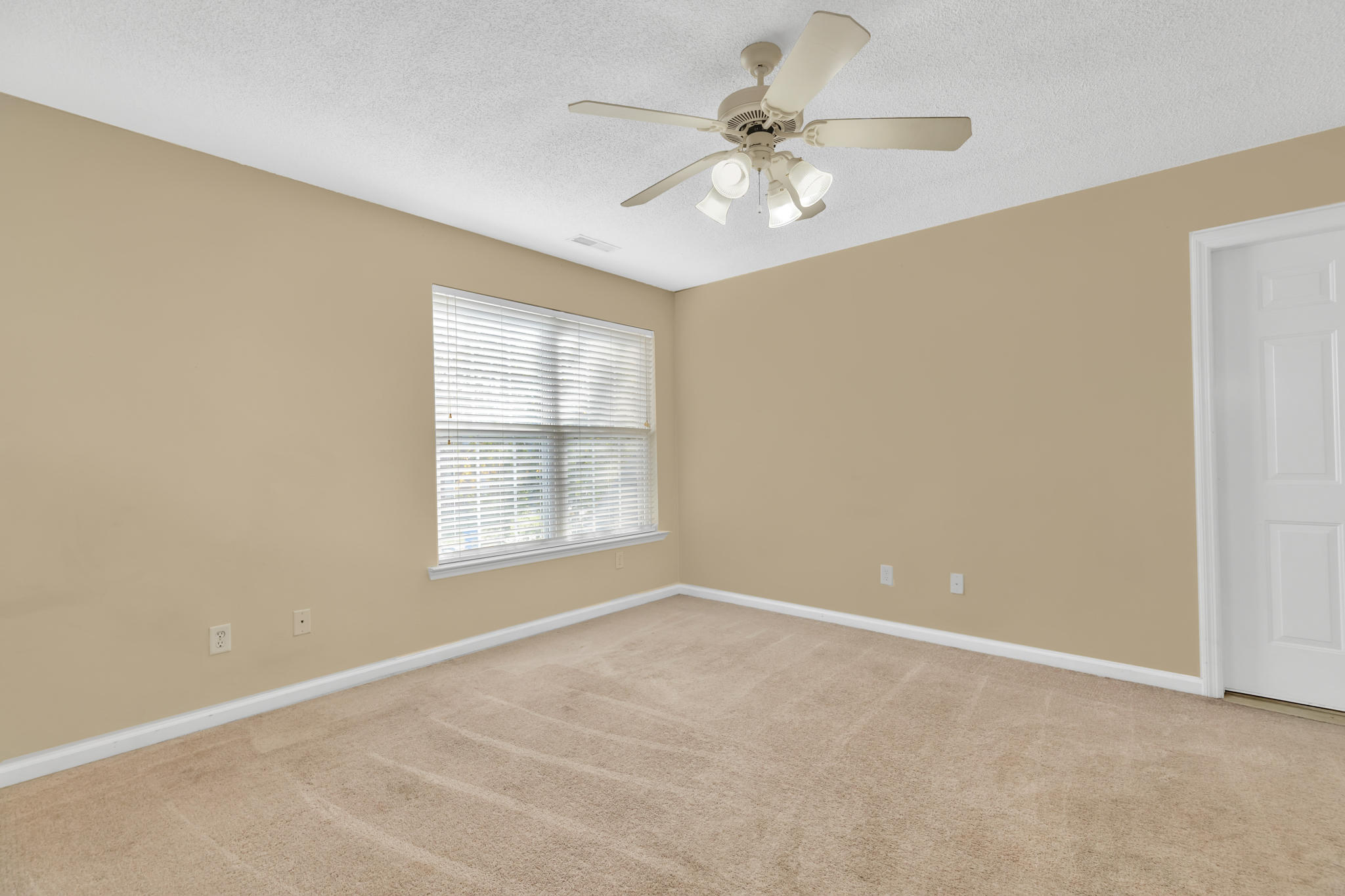 8541 Pershing Road Chattanooga, TN 37421 - Photo 20 of 26 4A8A8672