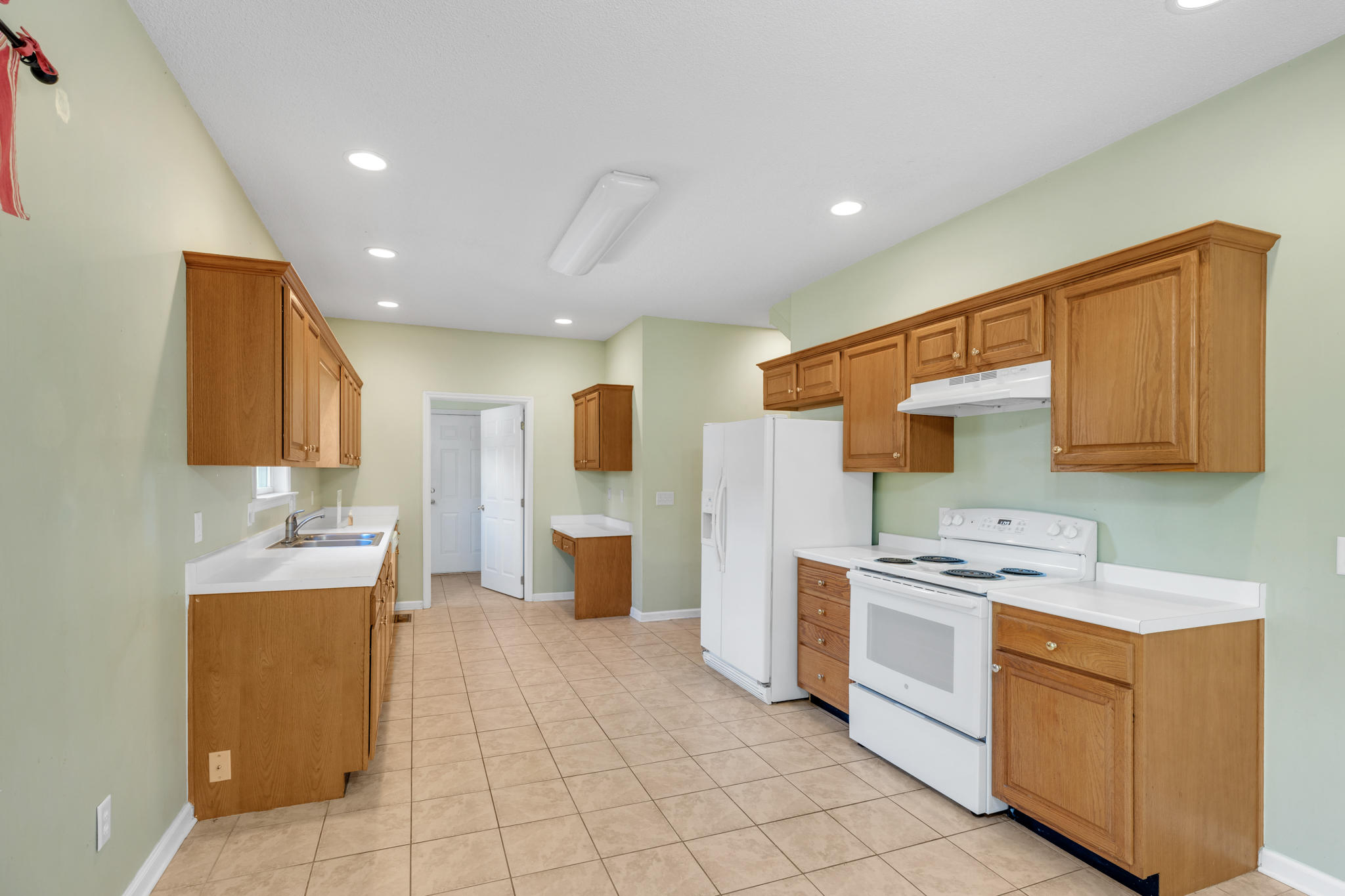 8541 Pershing Road Chattanooga, TN 37421 - Photo 9 of 26 4A8A8623