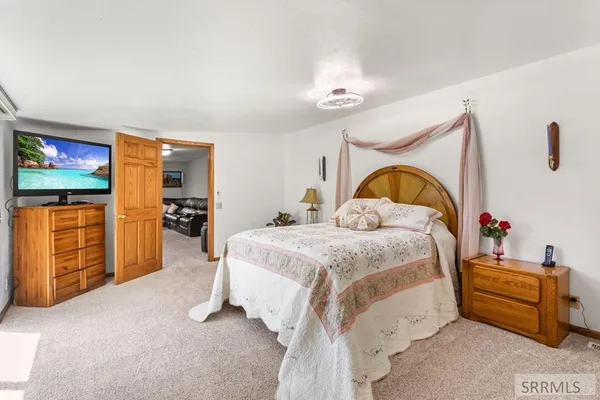 $2,800,000 | 9 Little 4th Of July Creek Road, North Fork, ID 83466