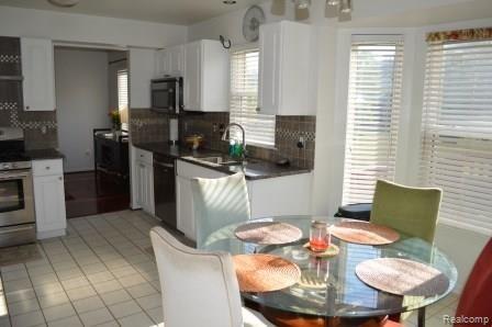 2754 Long Meadow Lane Rochester, MI 48307 - Photo 17 of 45 055.JPG