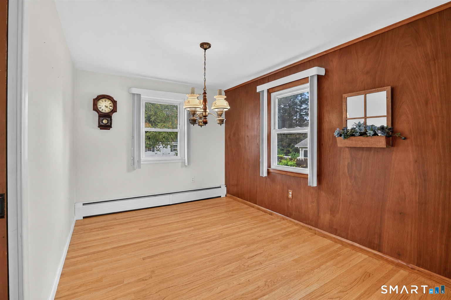 26 Russell Road Meriden, CT 06450 - Photo 6 of 36