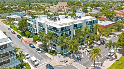 $535,000 | 1 South Palmway, Lake Worth Beach, FL 33460