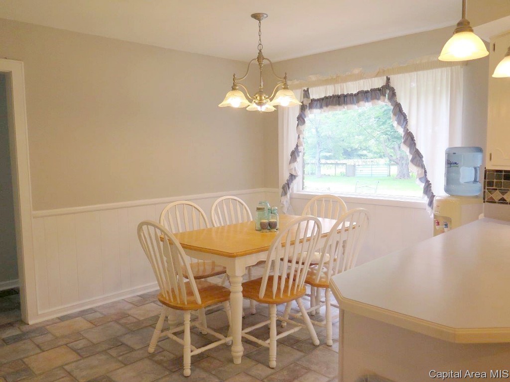7750 North Pawnee Road Pawnee, IL 62558 - Photo 19 of 36