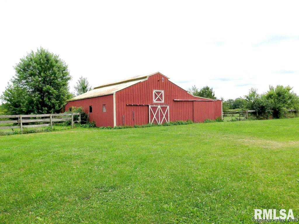 7750 North Pawnee Road Pawnee, IL 62558 - Photo 8 of 36