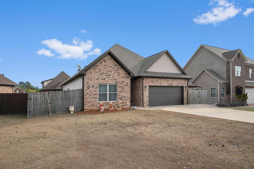 81 Shepherds Loop Jasper, AL 35504 - Photo 2 of 26 7RV00158-Edit