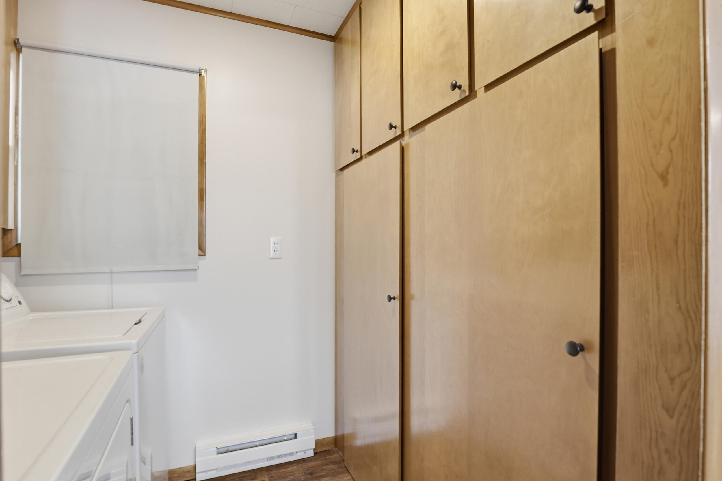 175 Hudnut Street Barryton, MI 49305 - Photo 17 of 36 Laundry room