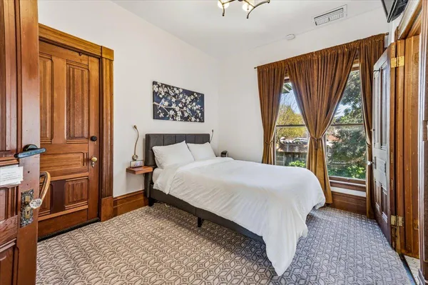 $999,000 | 220 Colfax Avenue, Grass Valley, CA 95945