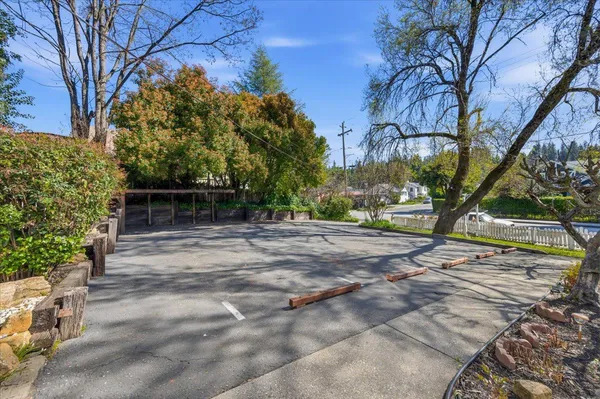 $999,000 | 220 Colfax Avenue, Grass Valley, CA 95945