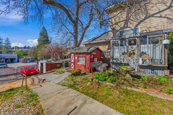 $999,000 | 220 Colfax Avenue, Grass Valley, CA 95945