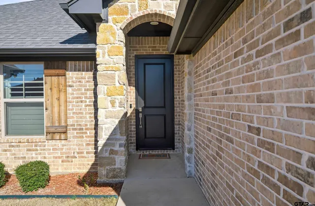 $340,000 | 12758 Meadowbrook Drive, Tyler, TX 75709