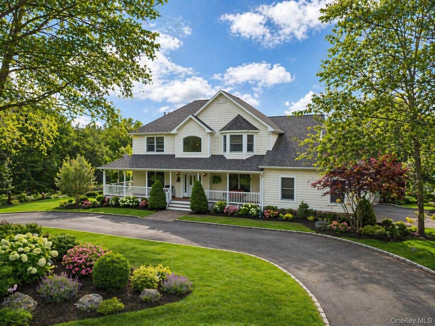 2655 Rocky Point Road East Marion, NY 11939 - Photo 2 of 50 The landscaping in this photo has been digitally enhanced