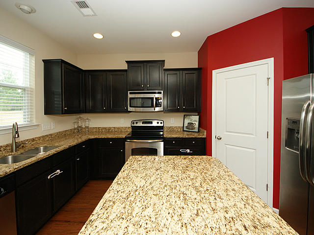 144 Royal Star Road Summerville, SC 29486 - Photo 14 of 41 13