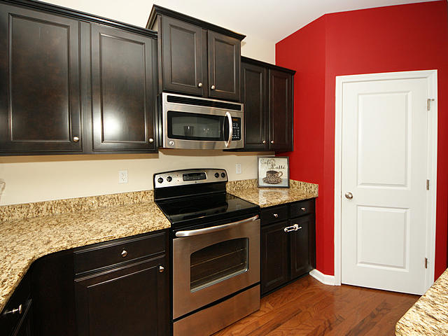 144 Royal Star Road Summerville, SC 29486 - Photo 17 of 41 16