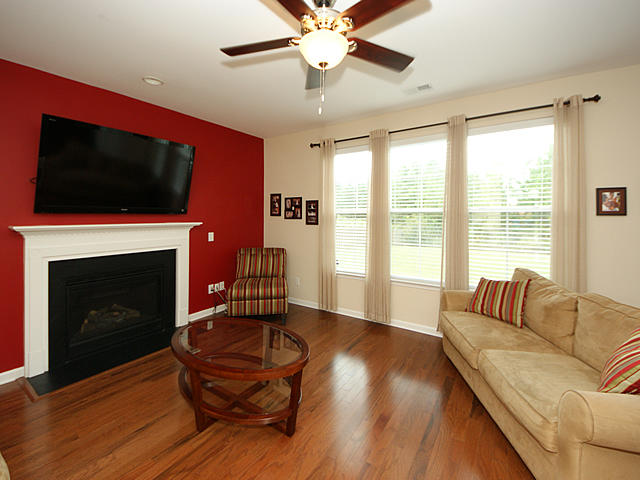 144 Royal Star Road Summerville, SC 29486 - Photo 3 of 41 07