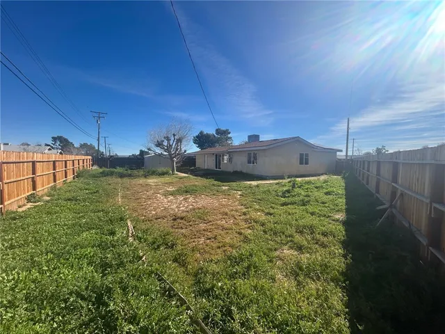 $1,750 | 7607 Columbine Avenue, California City, CA 93505