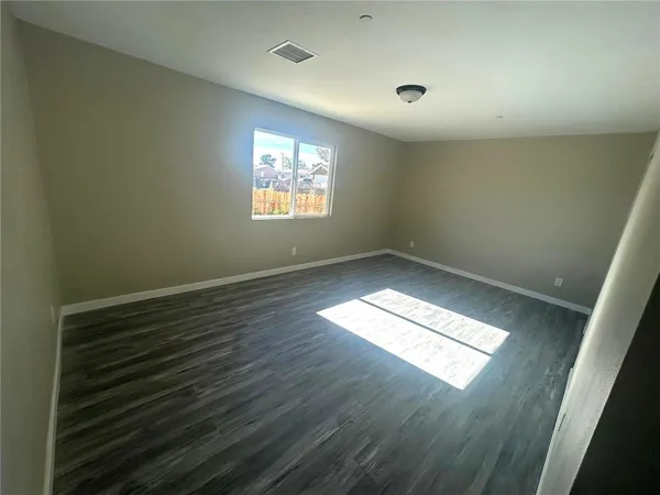 $1,699 | 7607 Columbine Avenue, California City, CA 93505