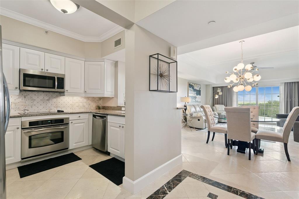 7593 Gathering Drive, Unit 401 Reunion, FL 34747 - Photo 10 of 33