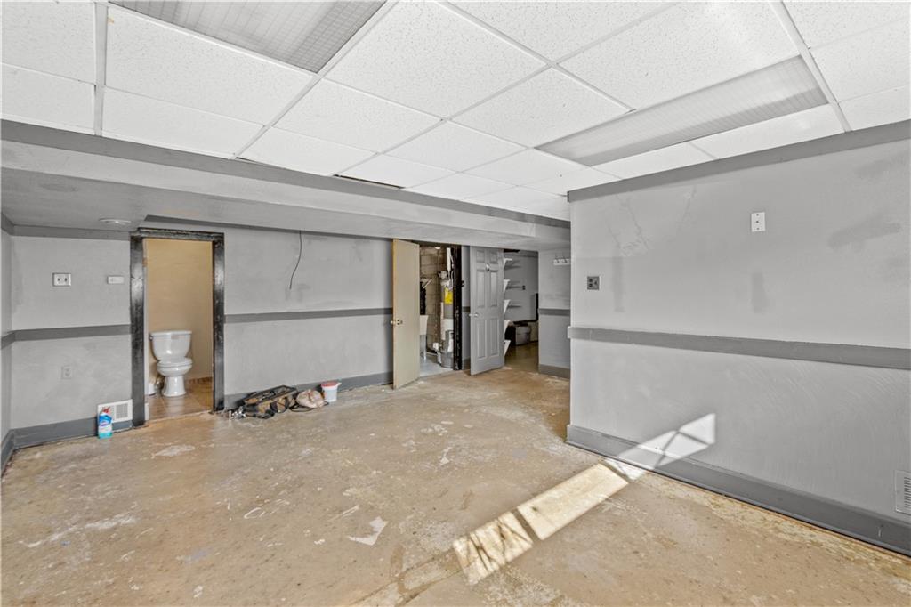 1481 Cathell Road Pittsburgh, PA 15236 - Photo 12 of 16 Gallery Image 12
